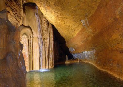 La cascade de la grotte de Trabuc